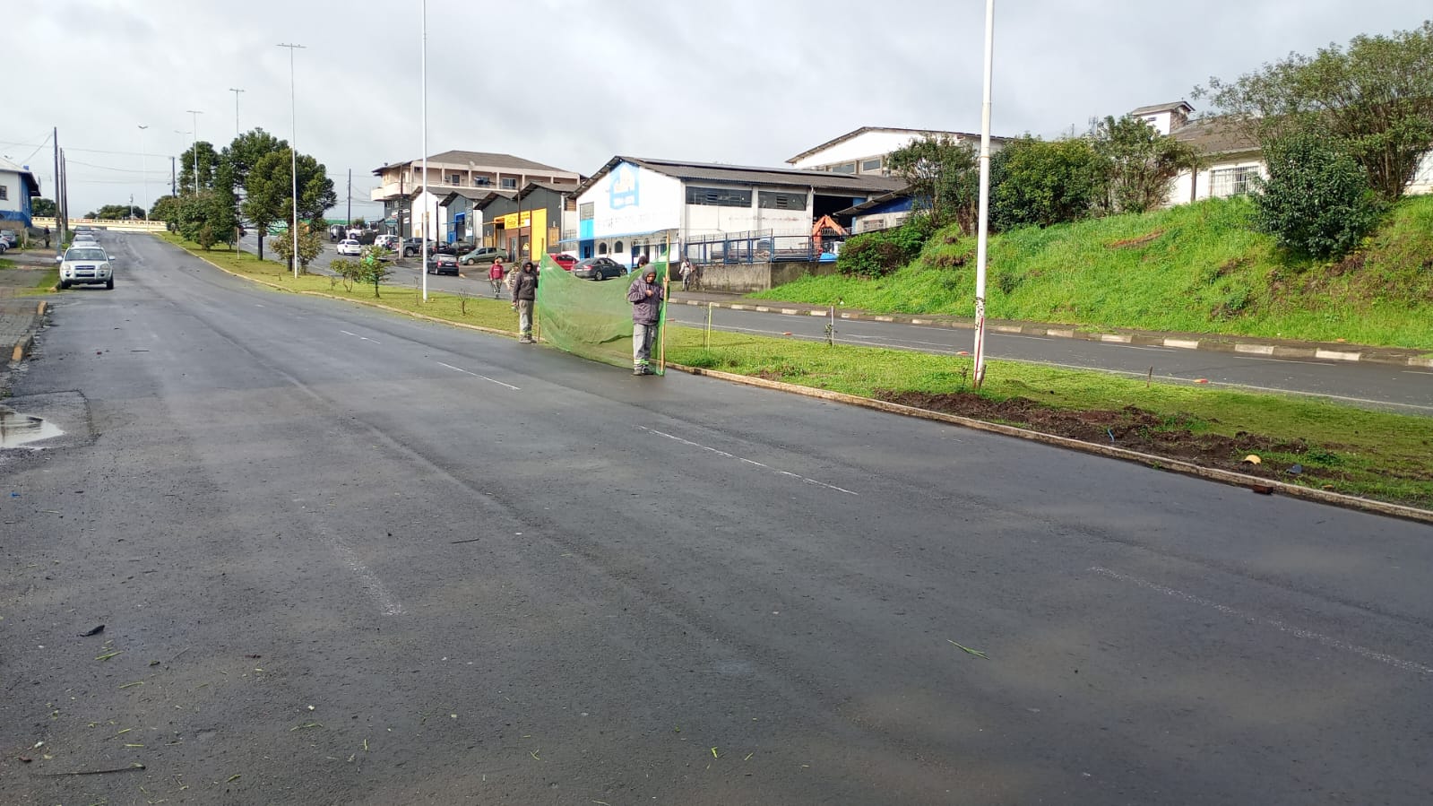 Prefeitura de Lages Serviços Públicos executa ações de roçadas, pinturas e revisões em diversos pontos de Lages