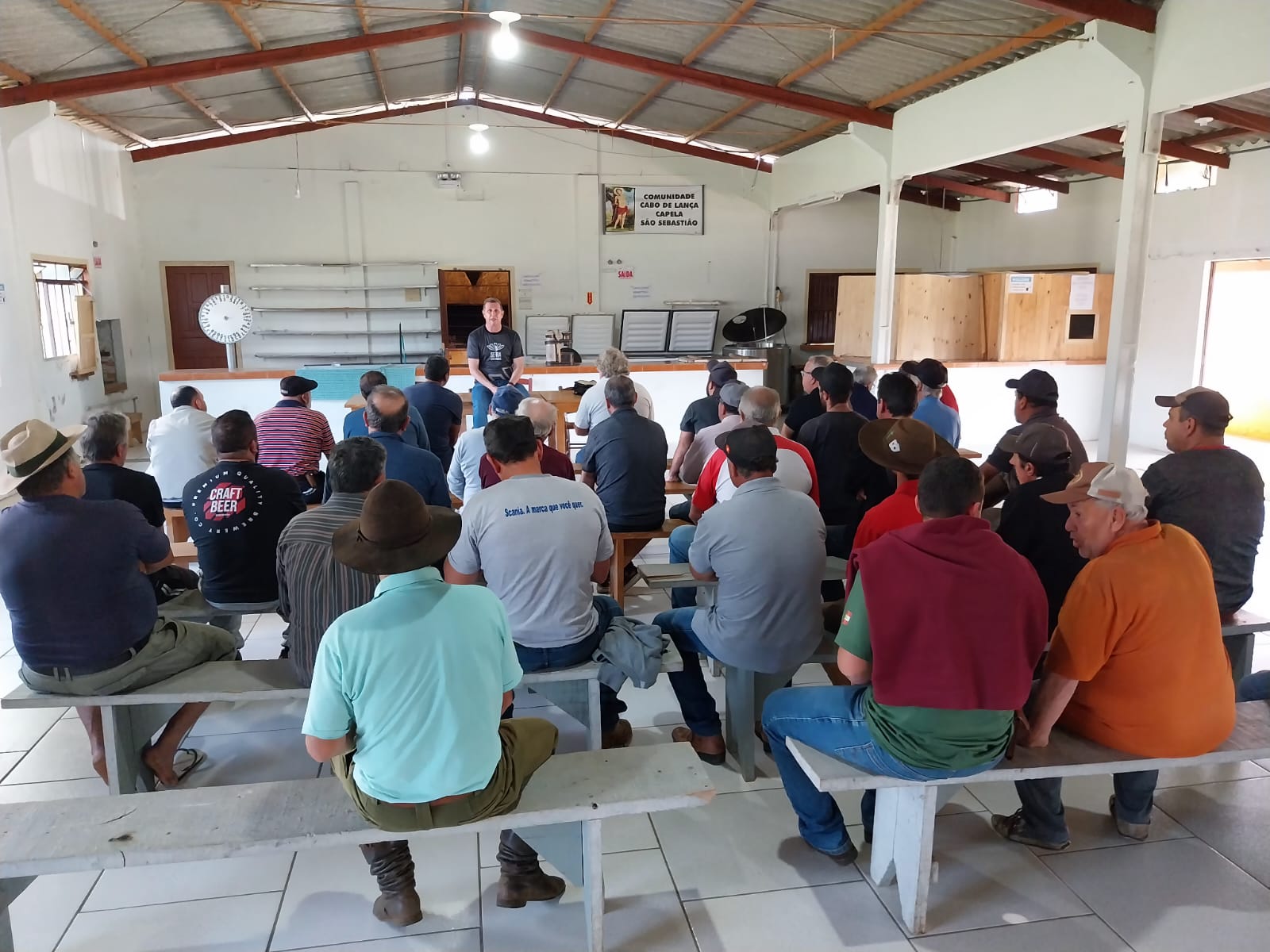 Prefeitura de Lages Proposta de criação das Associações de Desenvolvimento Rural é apresentada para dez comunidades de Lages