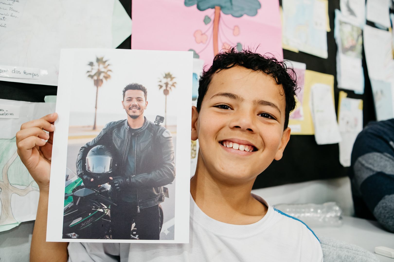 Prefeitura de Lages Estudantes da Emeb Santa Helena conhecem suas profissões do futuro por meio da Inteligência Artificial (IA)