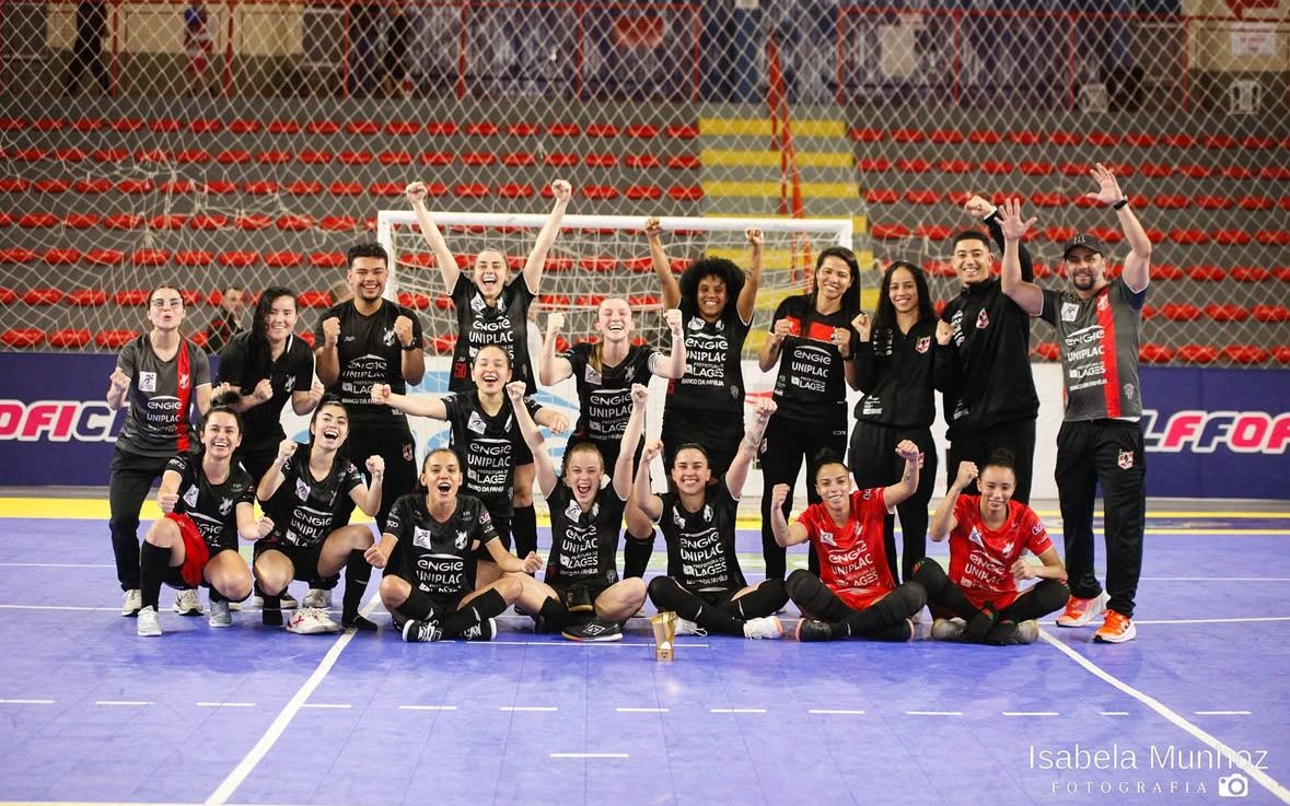 Prefeitura de Lages Leoas da Serra vence novamente a Unidep e garante vaga nas semifinais da Liga Feminina de Futsal