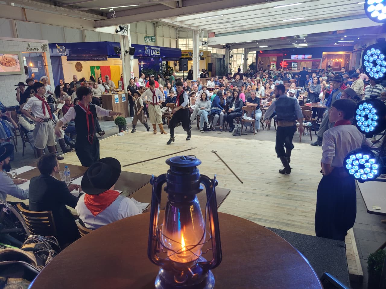 Prefeitura de Lages Tradicionalismo tomou conta do Mercado Público para celebrar o Dia do Gaúcho