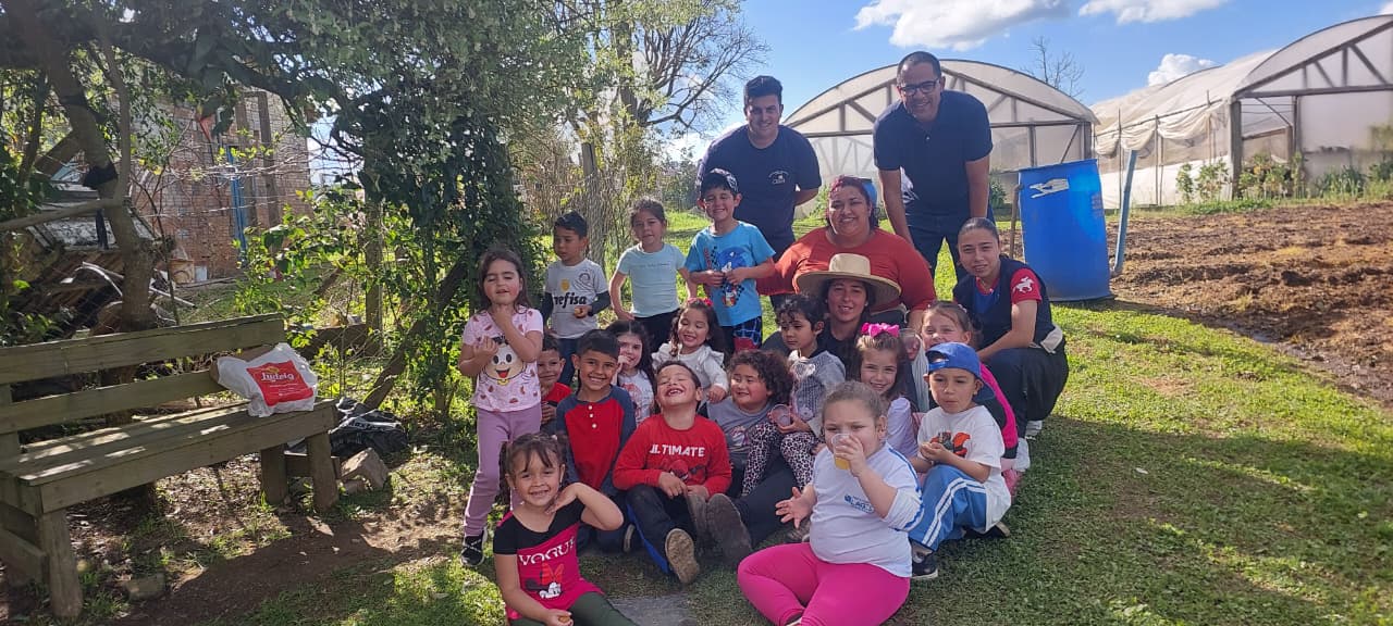 Prefeitura de Lages Crianças do Ceim João José Theodoro da Costa Netto visitam Horto Municipal do Bairro Guarujá