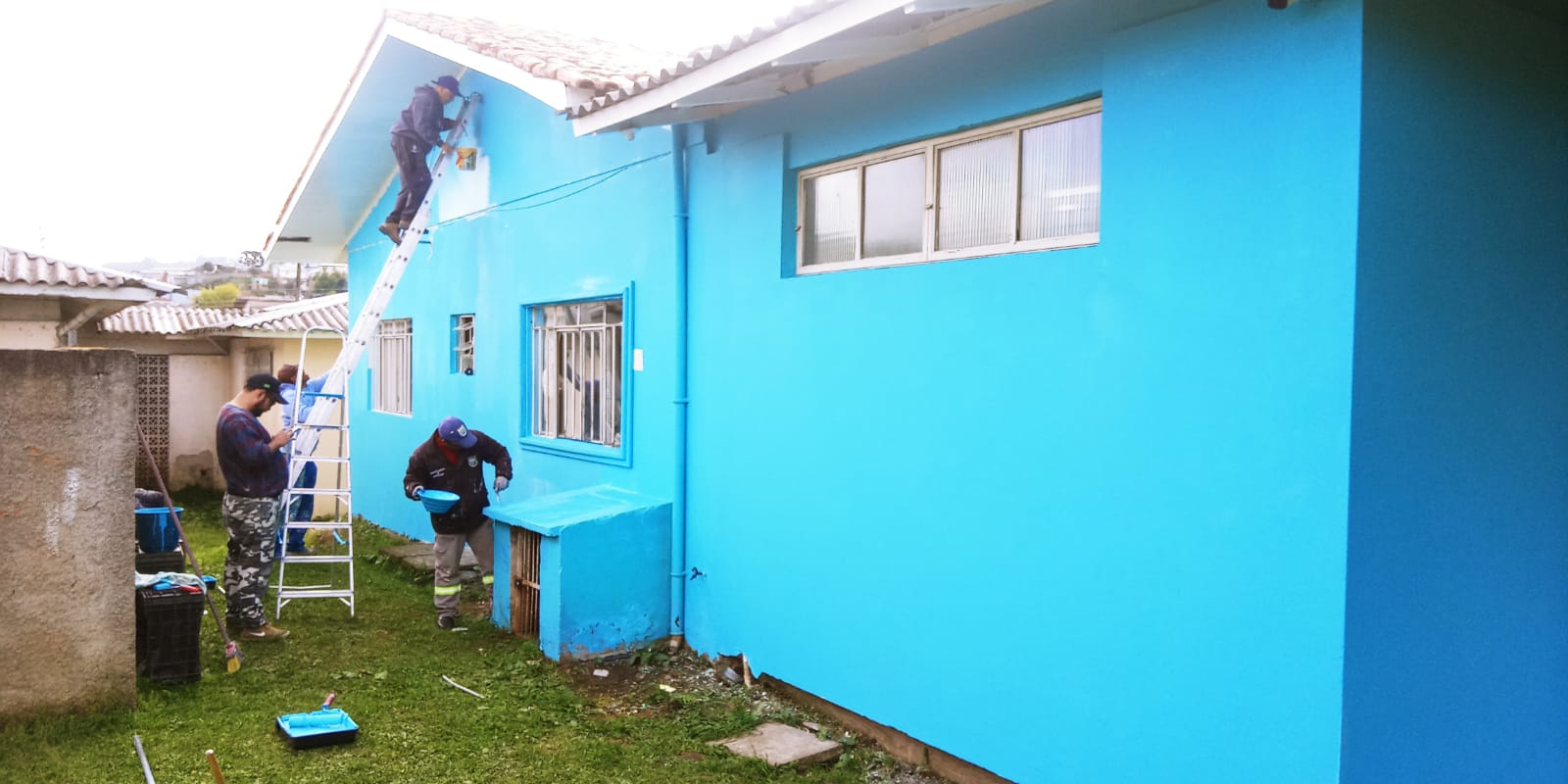 Prefeitura de Lages Curso de pintura ofertado gratuitamente pela prefeitura transforma aprendizado em oportunidade de trabalho