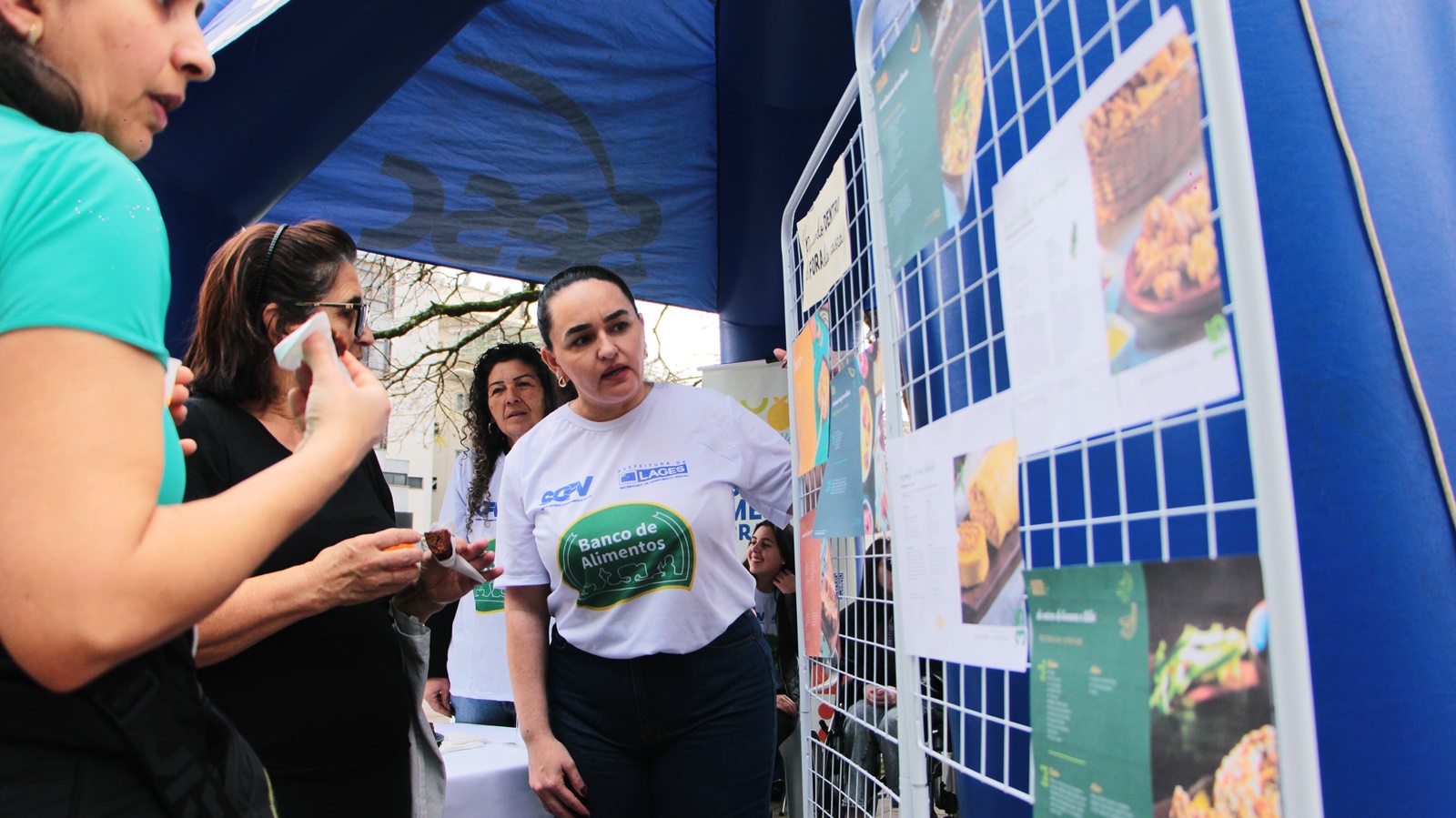 Prefeitura de Lages Prefeitura de Lages promove ação de conscientização para o Dia Mundial de Prevenção de Perdas e Desperdícios de Alimentos na Praça João Ribeiro