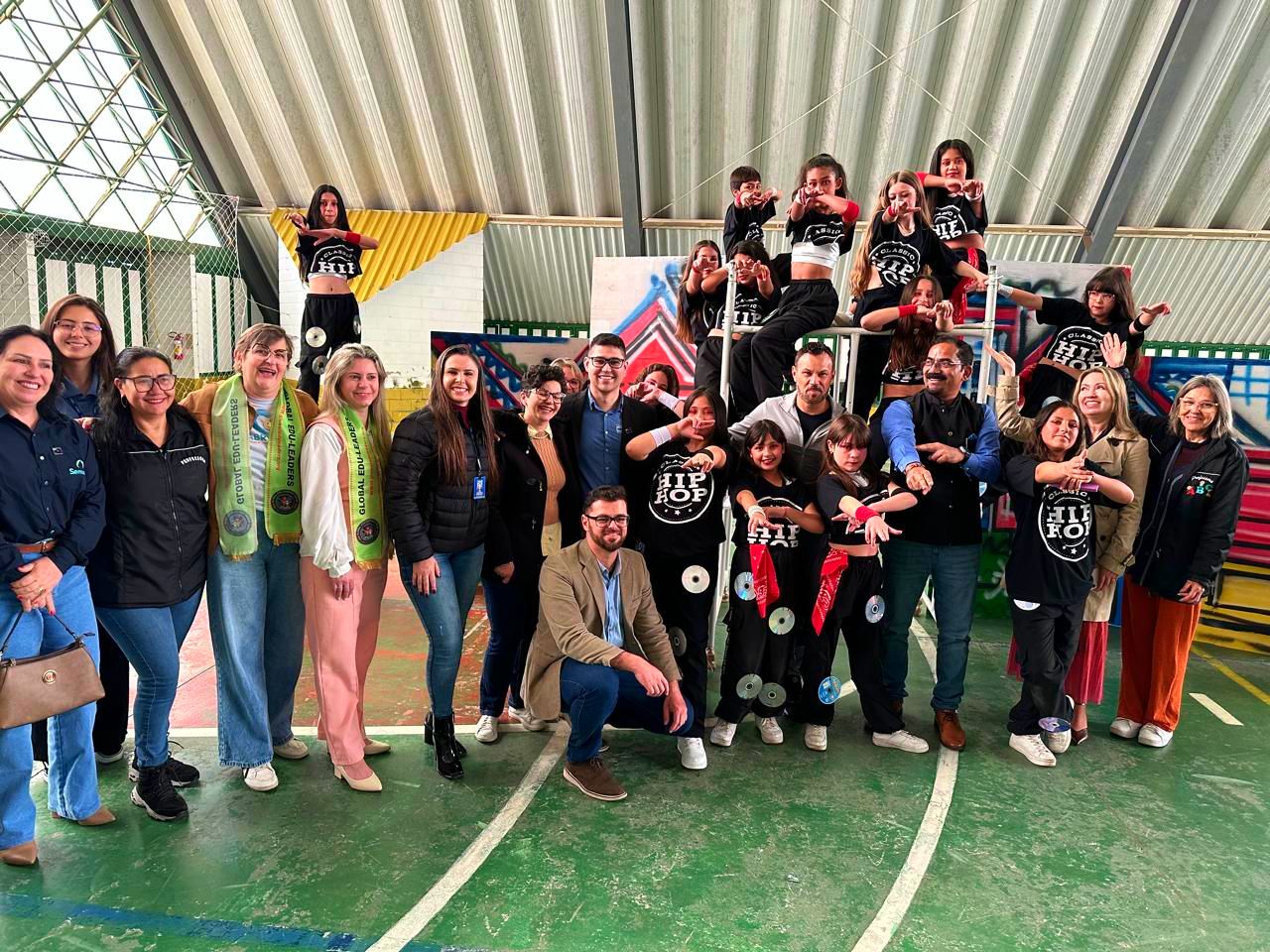 Prefeitura de Lages Emeb Aline Giovana Shimitt recebe visita de comitiva da Global Edu-Leaders Forum (GEL)