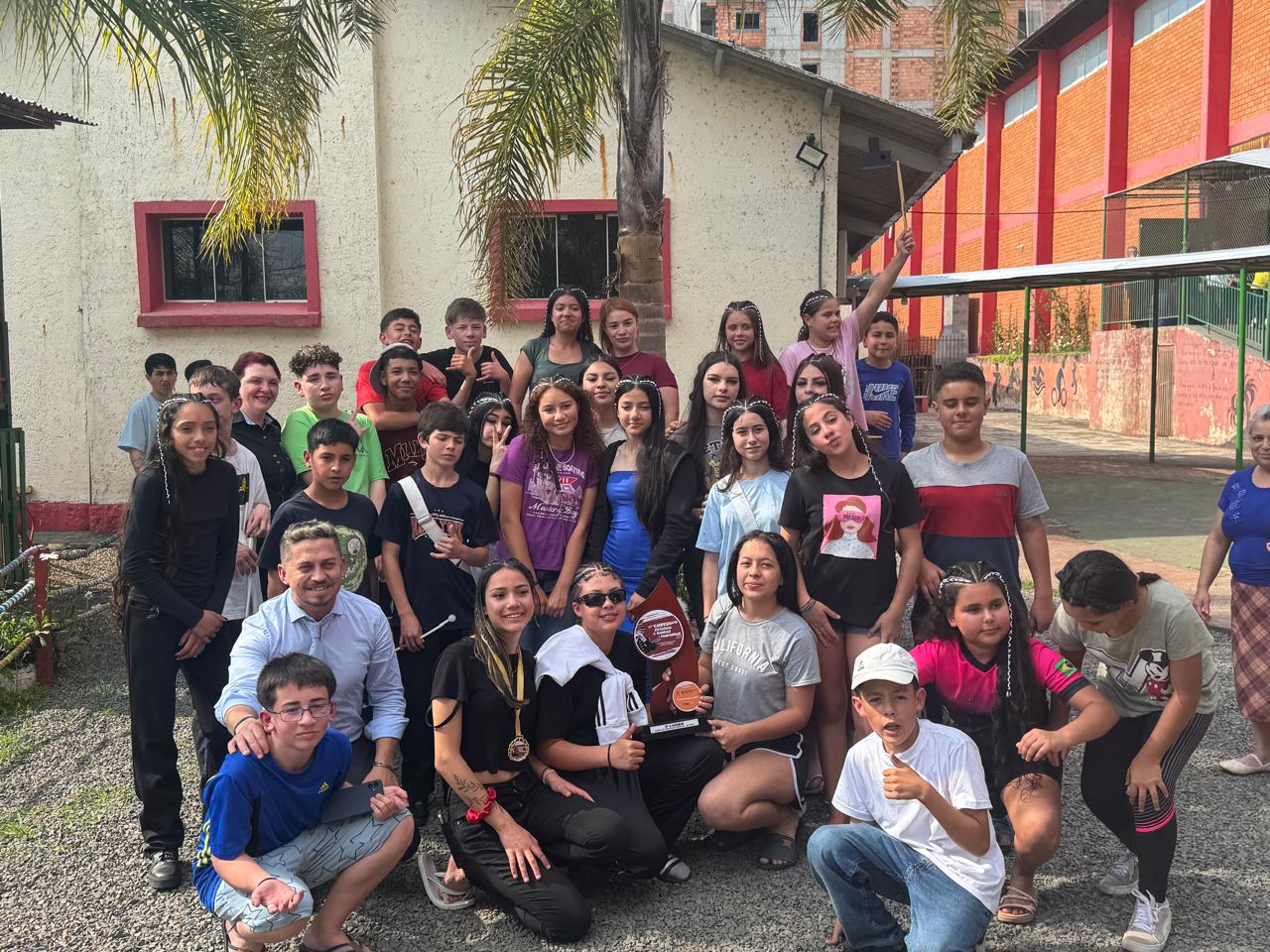 Prefeitura de Lages Escolas de Lages se destacam no 17º Concurso Estadual de Bandas e Fanfarras em Caçador