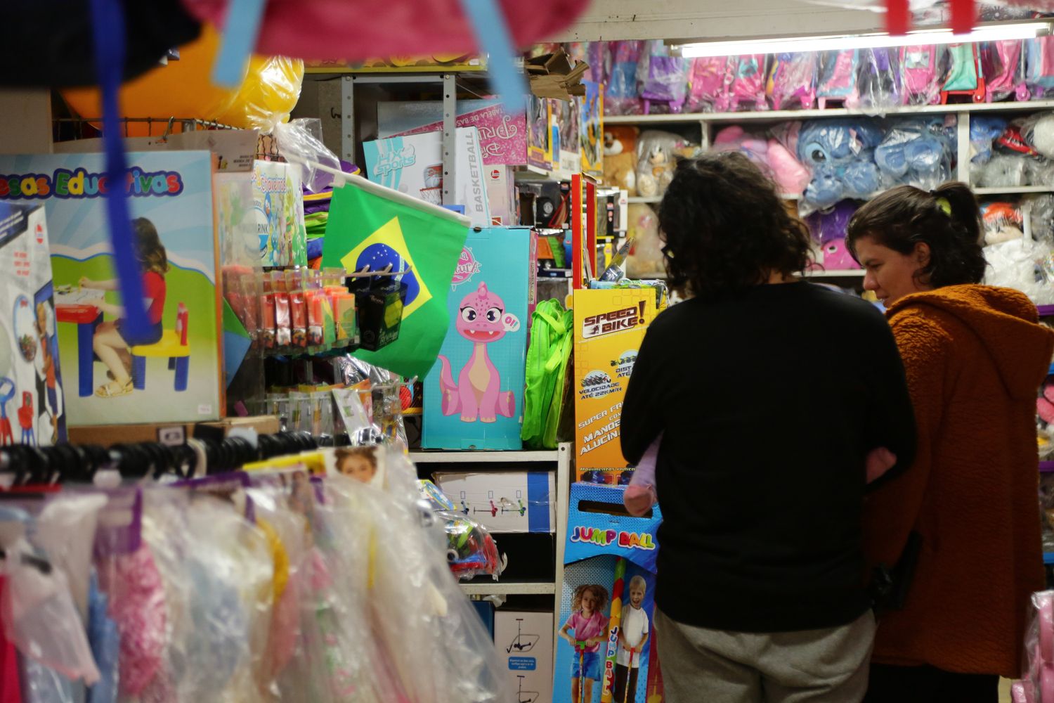 Prefeitura de Lages Brincadeira de criança? Procon mostra onde o presente de Dia das Crianças pode pesar menos no bolso