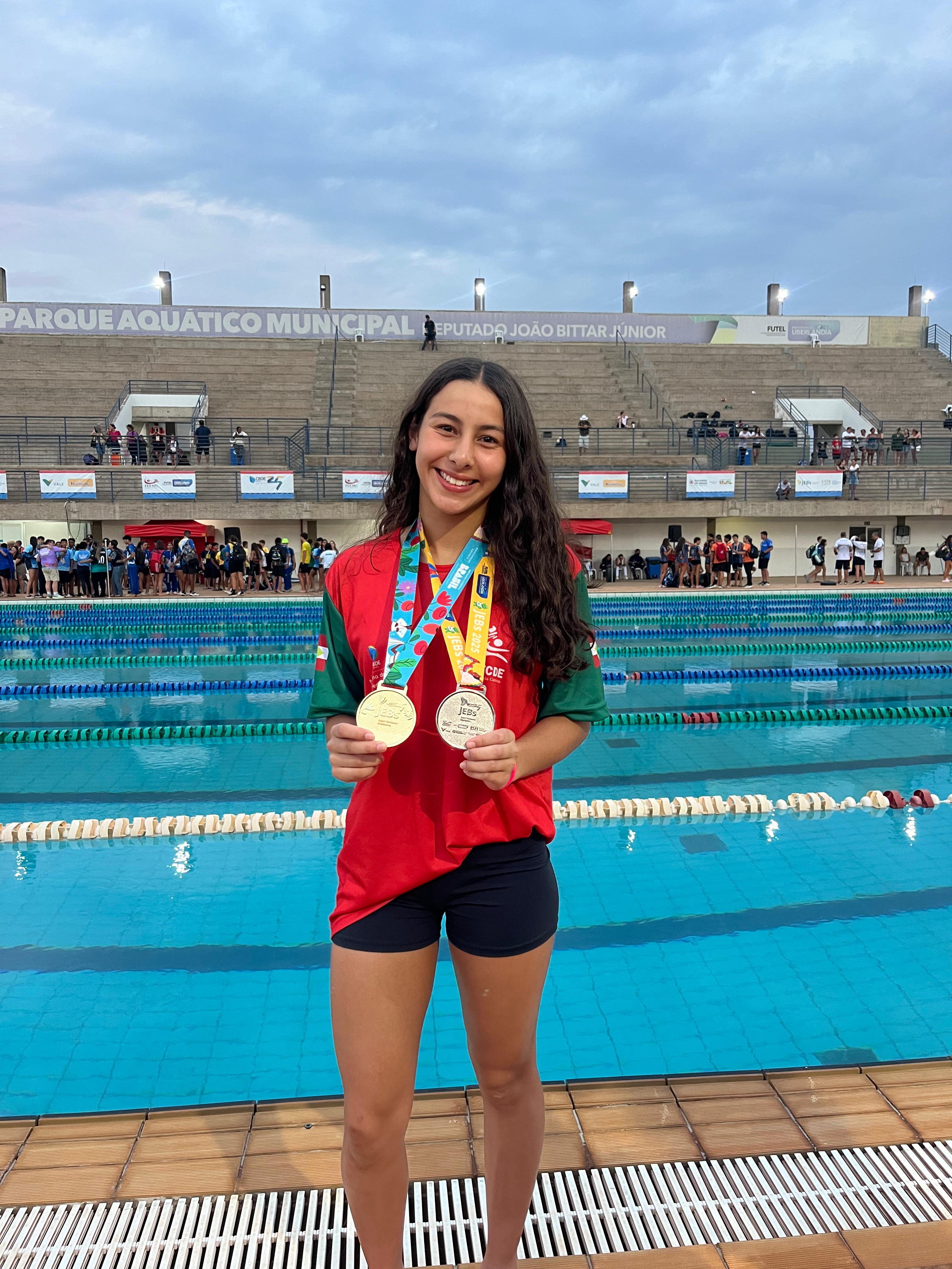 Prefeitura de Lages Renata Garcia conquista medalhas nos Jogos Escolares Brasileiros (JEBs) e se consolida entre as melhores do país na natação estudantil