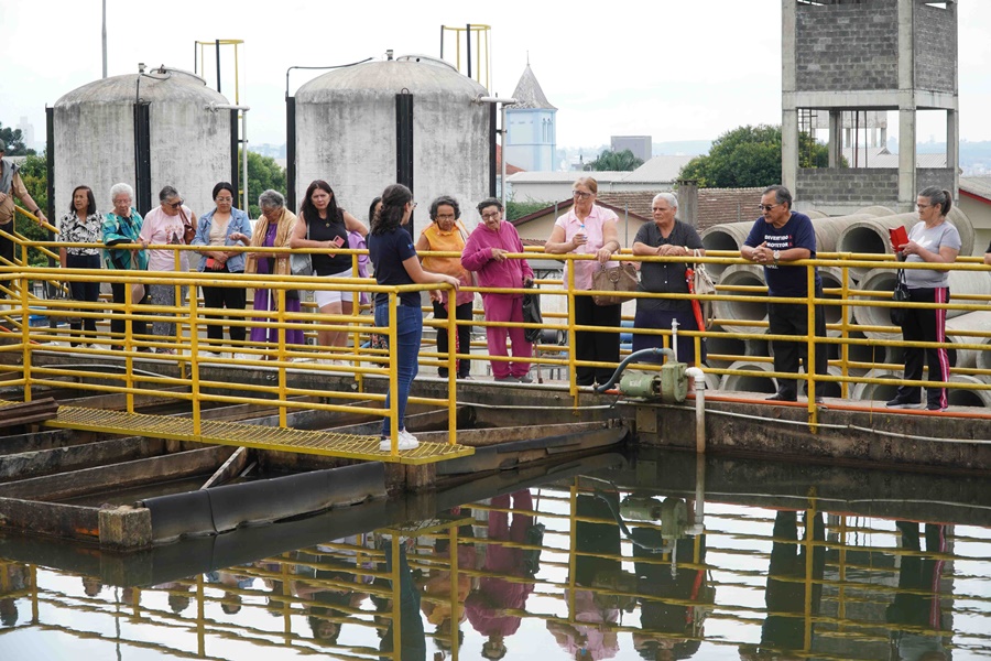 Prefeitura de Lages Idosos visitam a Semasa e acompanham etapas do tratamento de água em Lages