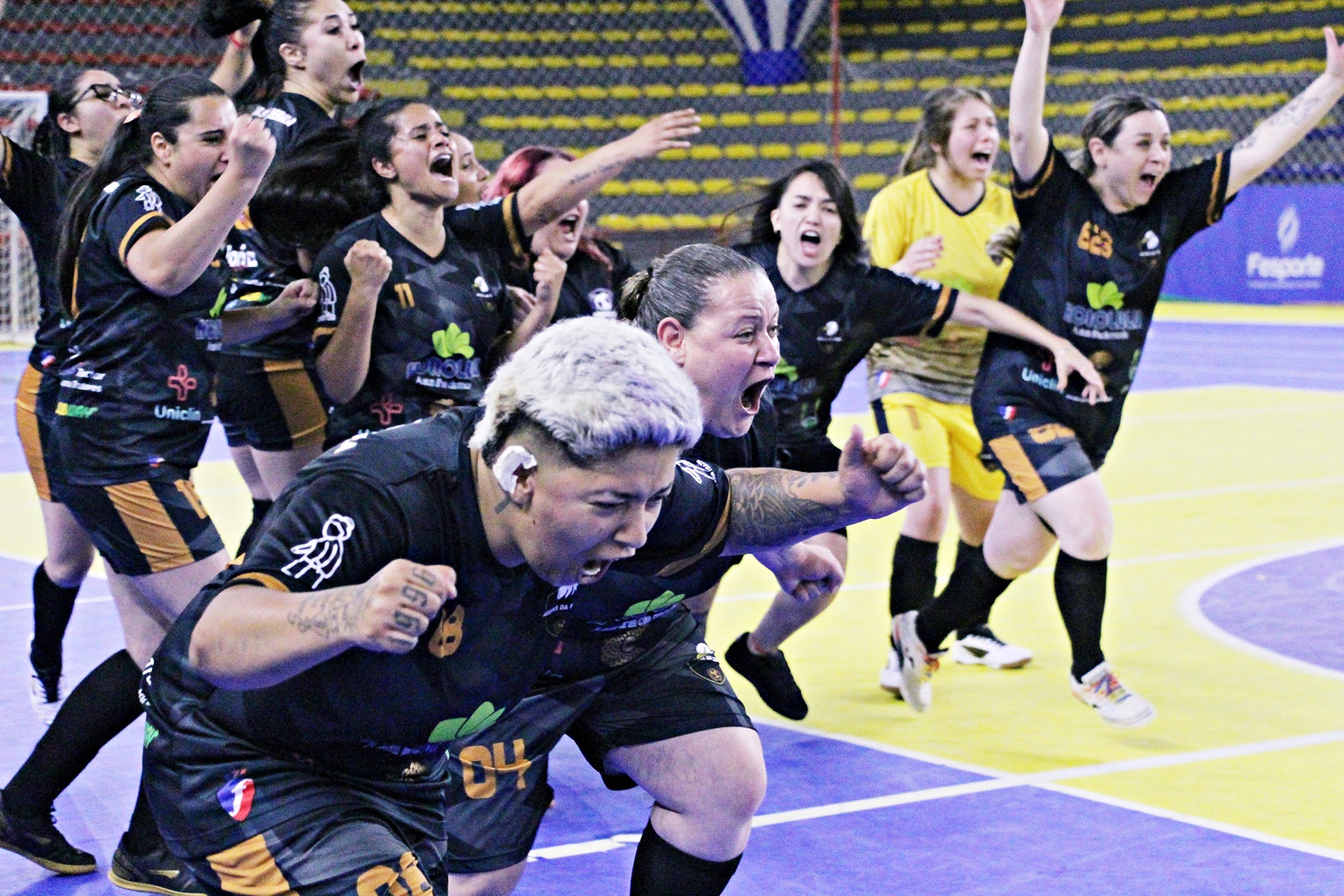 Prefeitura de Lages Equipe Águias da Serra é campeã do futsal feminino no encerramento dos Jocol 2025