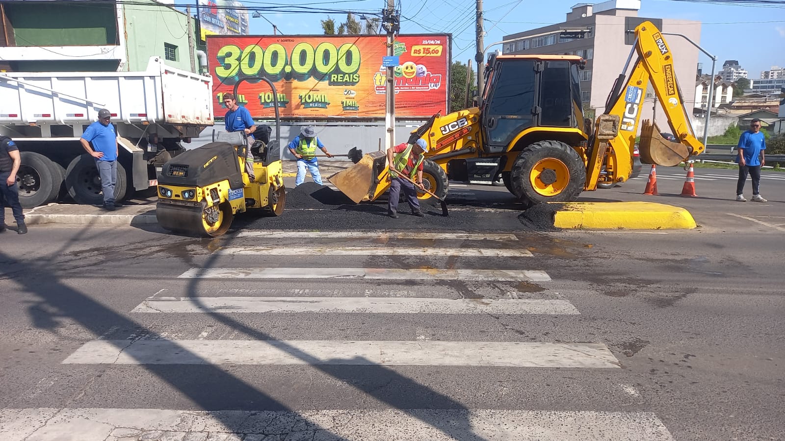 Prefeitura de Lages Mais segurança para pedestres no cruzamento das avenidas Presidente Vargas e Belisário Ramos