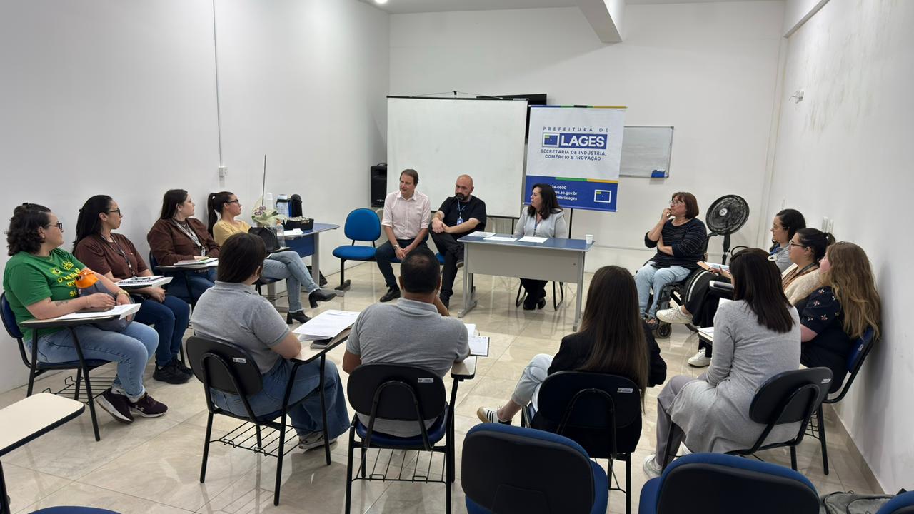 Prefeitura de Lages Com intenção de expandir oferta de chances profissionais, Prefeitura lidera Ação Especial para estimular inclusão produtiva de Pessoas com Deficiência no mercado de trabalho