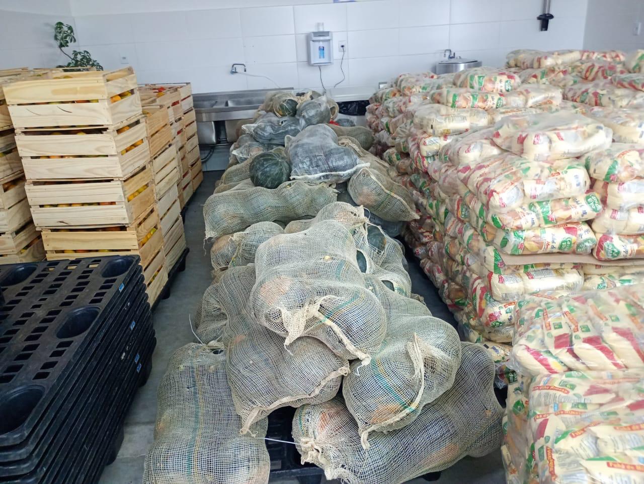 Prefeitura de Lages Banco de Alimentos fortalece segurança alimentar no município de Lages com recebimento de 20 toneladas de alimentos da Companhia Nacional de Abastecimento 