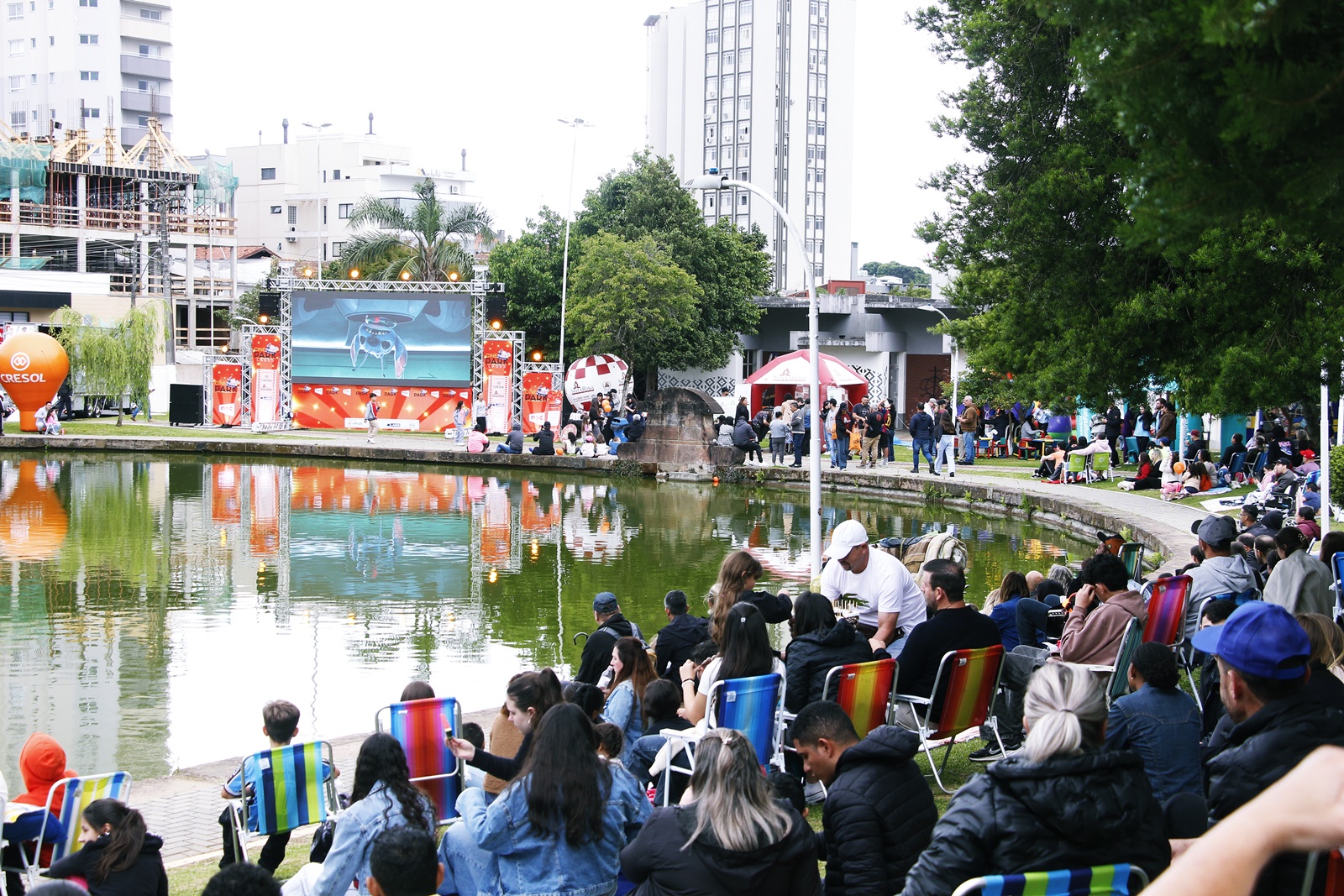 Prefeitura de Lages Cinema ao ar livre no Tanque reúne famílias nas celebrações dos 259 anos de Lages