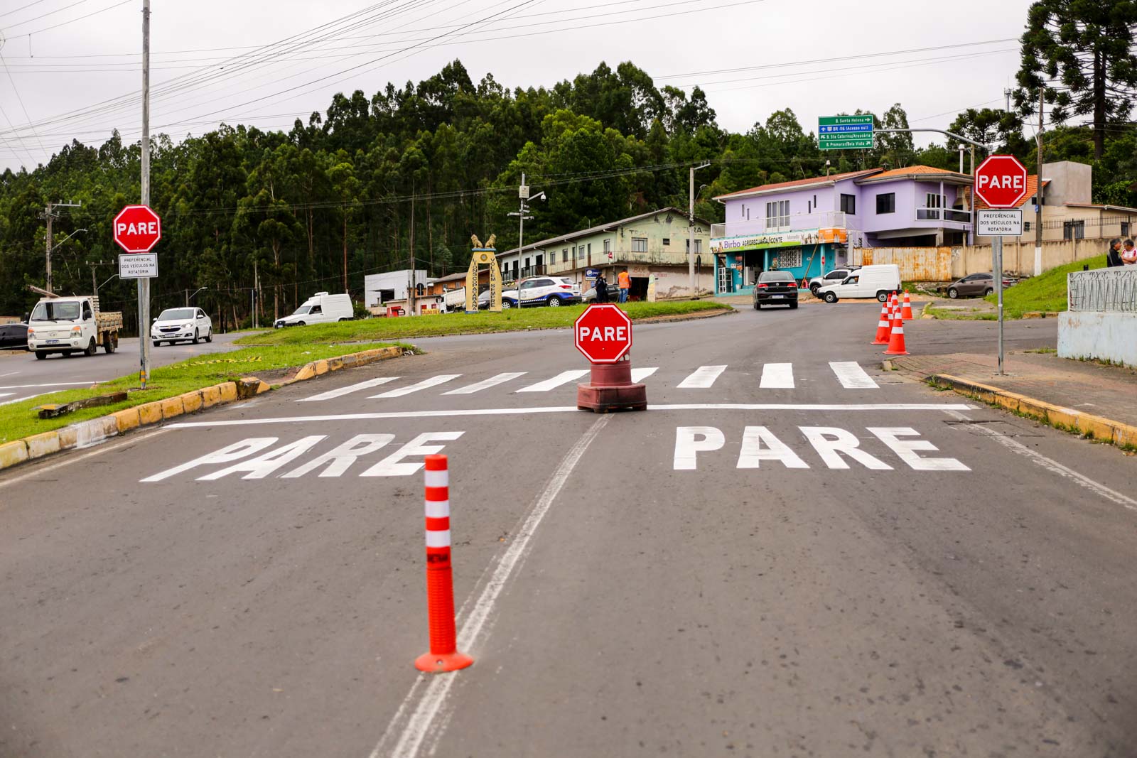 Prefeitura de Lages Atenção motoristas: rotatória do Conte opera com sinalização atualizada