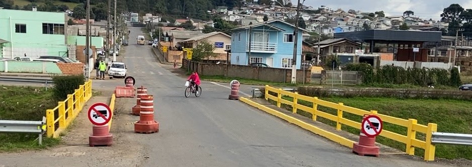 Prefeitura de Lages ATENÇÃO: Ponte da Habitação é interditada totalmente para reparos estruturais, tráfego permanecerá bloqueado por pelo menos 15 dias