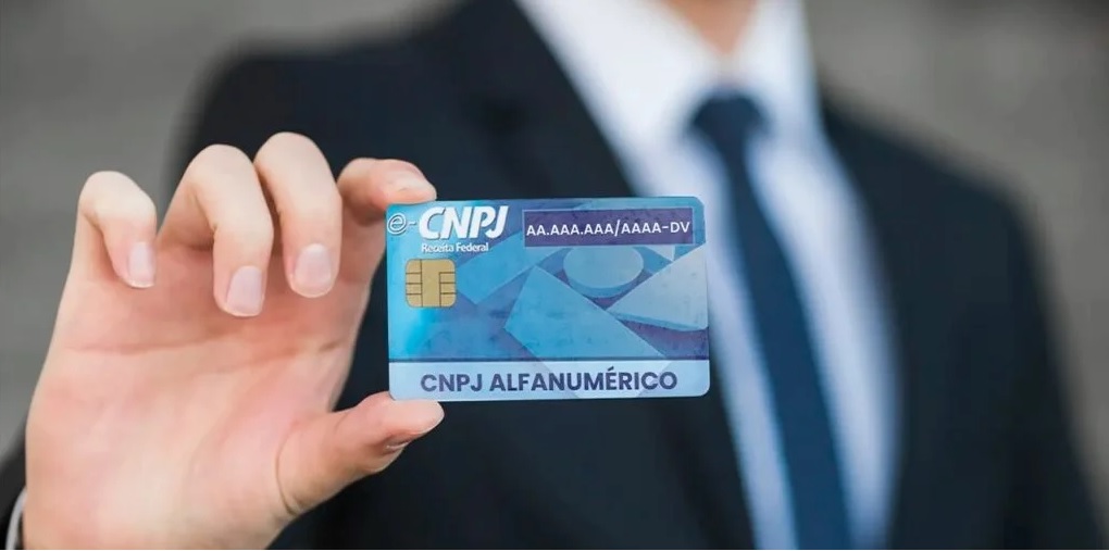 Prefeitura de Lages Sala do Empreendedor de Lages acompanha implantação do novo CNPJ Alfanumérico