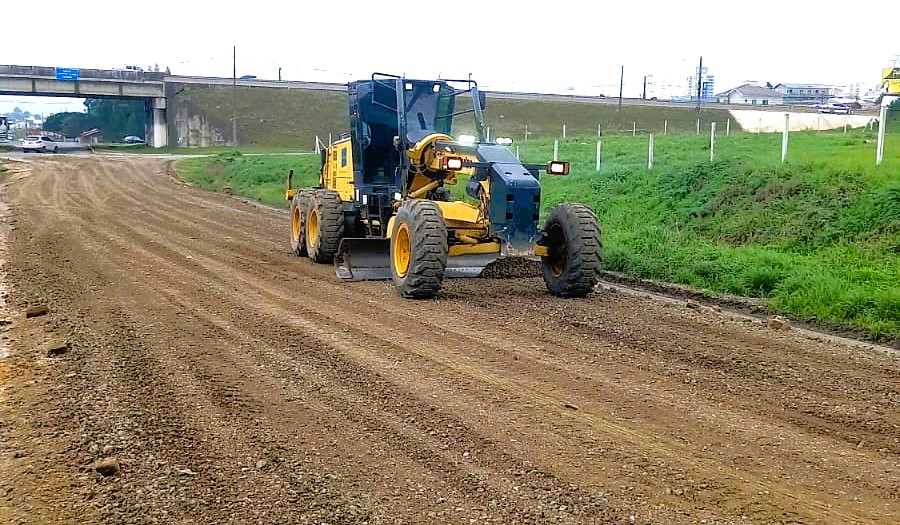 Prefeitura de Lages Seis bairros recebem novas ruas revitalizadas com revestimento primário em Lages
