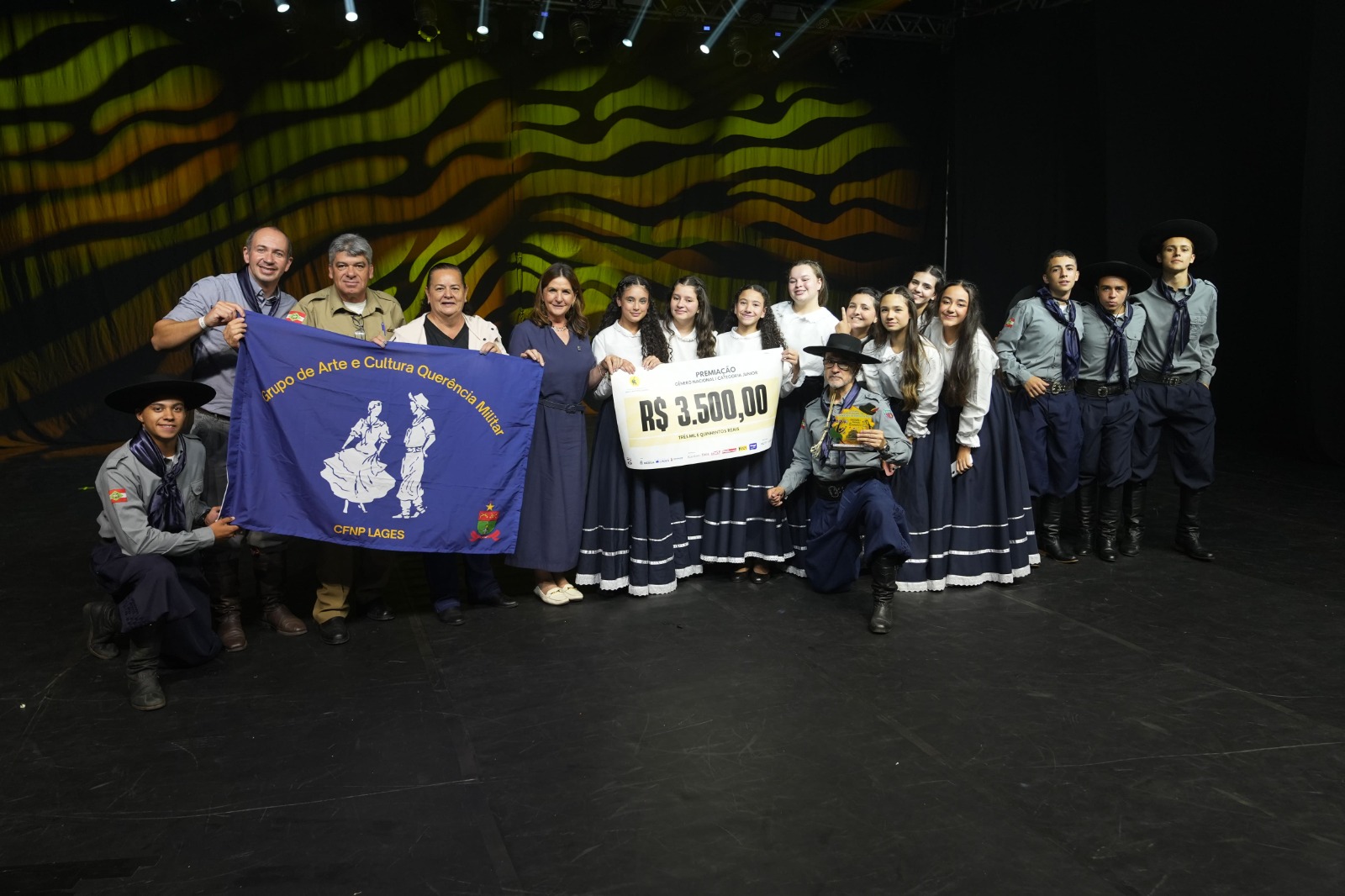 Prefeitura de Lages Festival Catarinense de Danças Populares encerra etapa em Lages e define vencedores da segunda classificatória