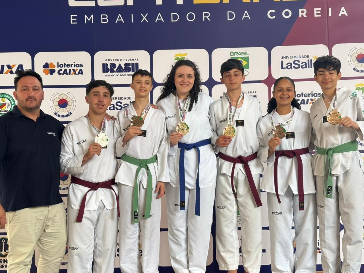 Prefeitura de Lages Lages sobe ao pódio na Copa do Brasil de Taekwondo, em Canoas (RS)