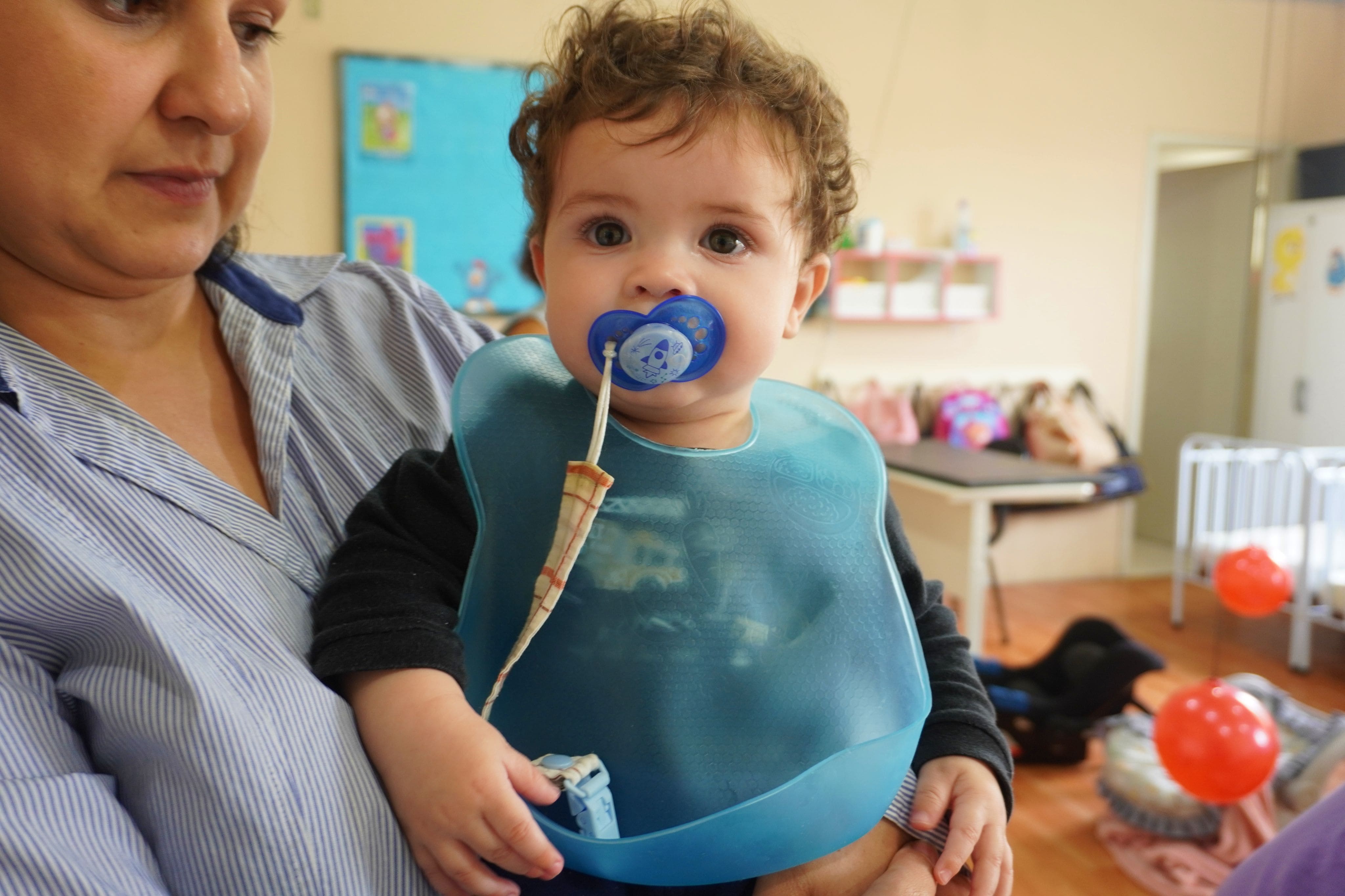 Prefeitura de Lages Kits berçário e bolsas-maternidade reforçam cuidado e segurança no atendimento das crianças nos Centros de Educação Infantil Municipal