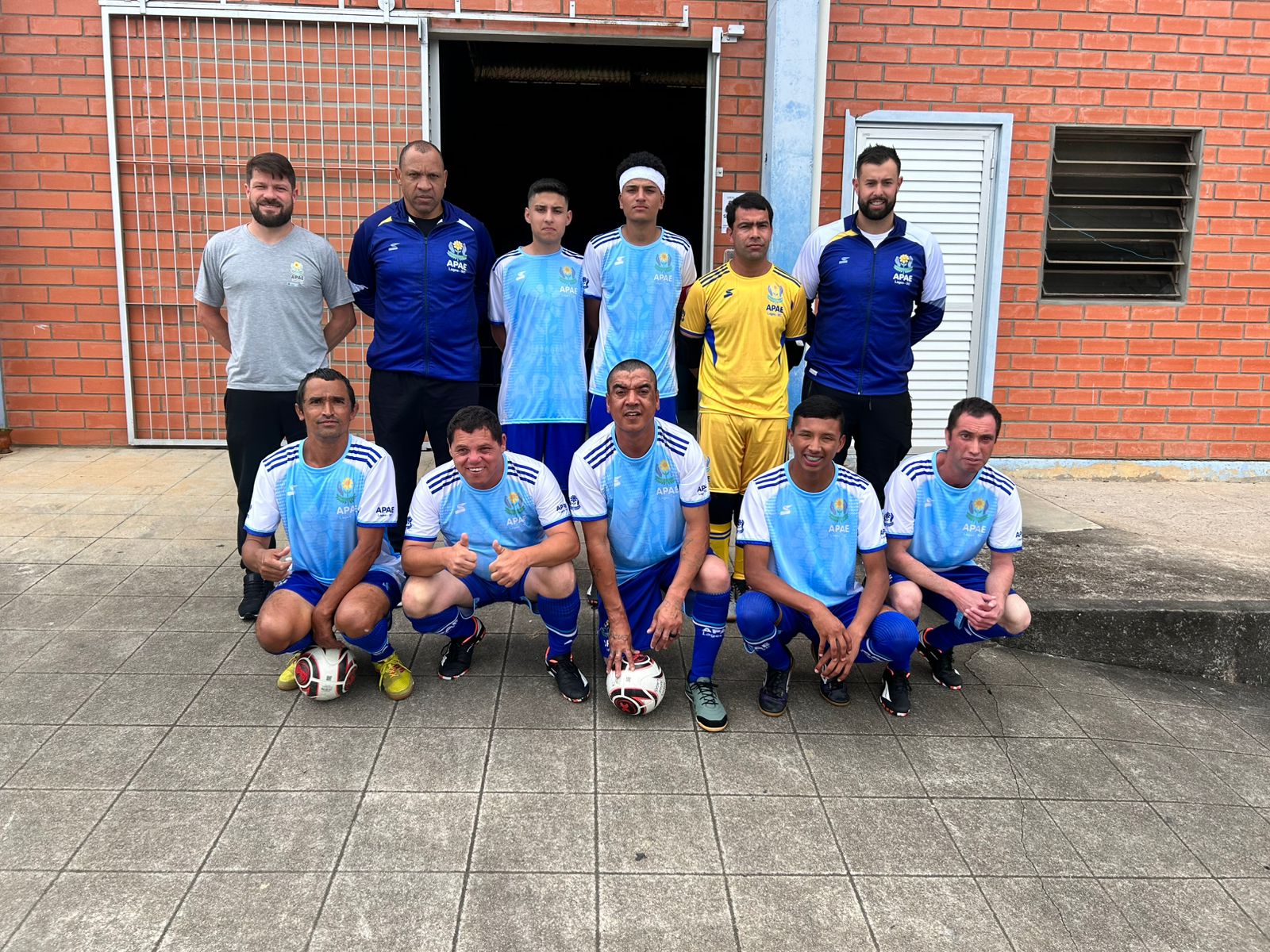 Prefeitura de Lages Apae de Lages vence Quadrangular de Futsal Masculino em Presidente Getúlio