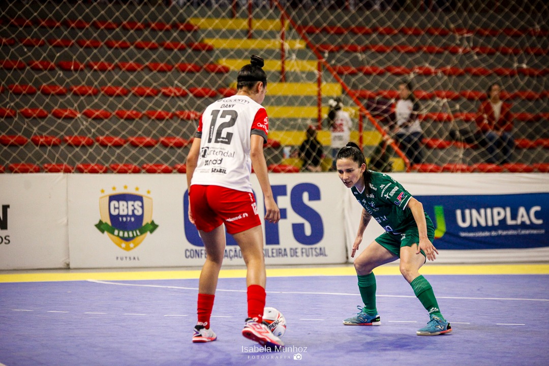 Prefeitura de Lages Leoas da Serra e Female fazem clássico catarinense pelas quartas da Liga Feminina de Futsal