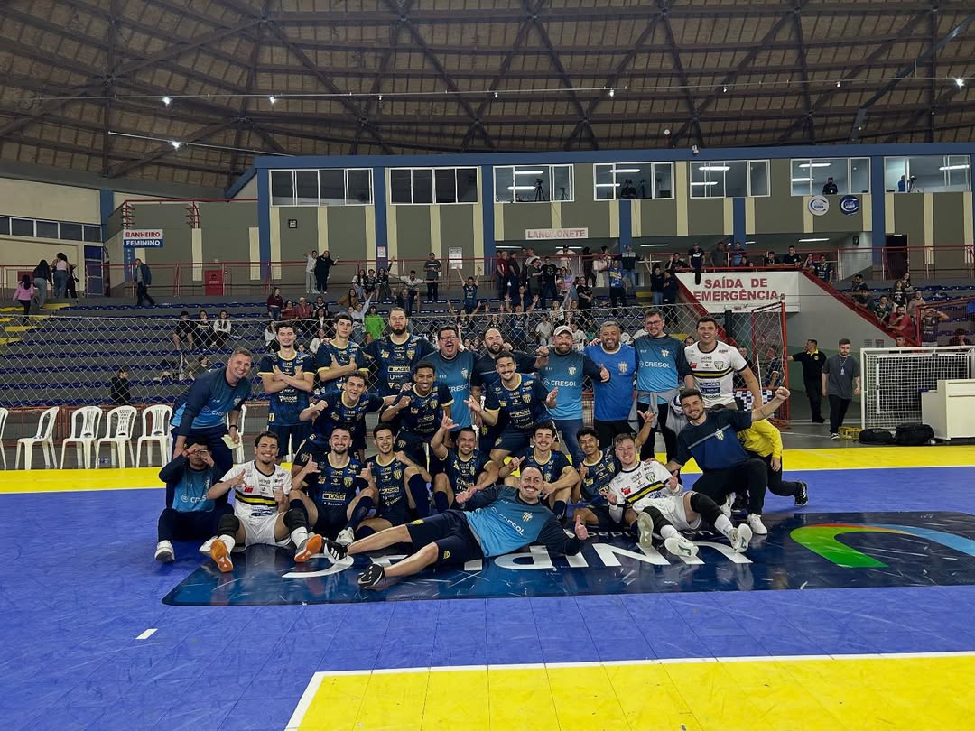 Prefeitura de Lages Lages Futsal faz jogo épico, reverte desvantagem e garante vaga nas semifinais do Catarinense Série Prata