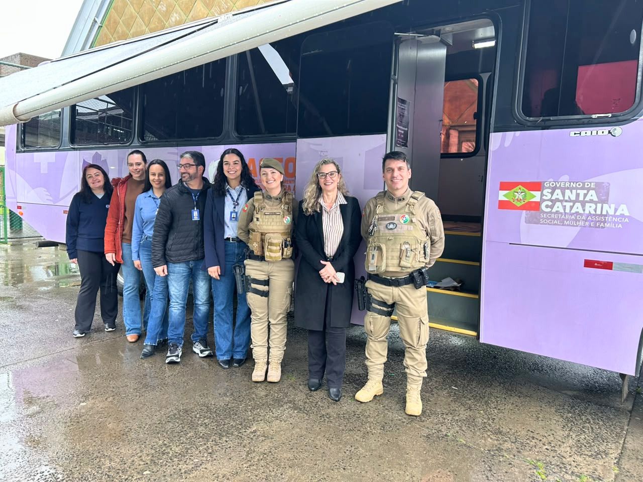 Prefeitura de Lages Ônibus Lilás inicia atendimentos em Lages e segue cronograma por bairros e área rural