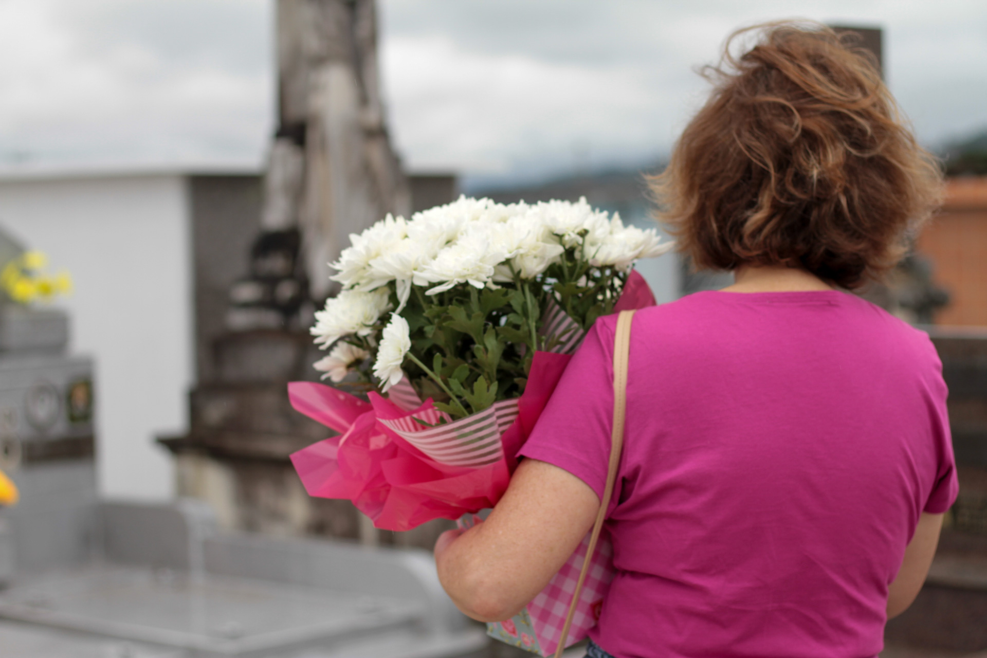 Prefeitura de Lages Secretaria de Serviços Públicos organiza preparativos para o Dia de Finados em Lages