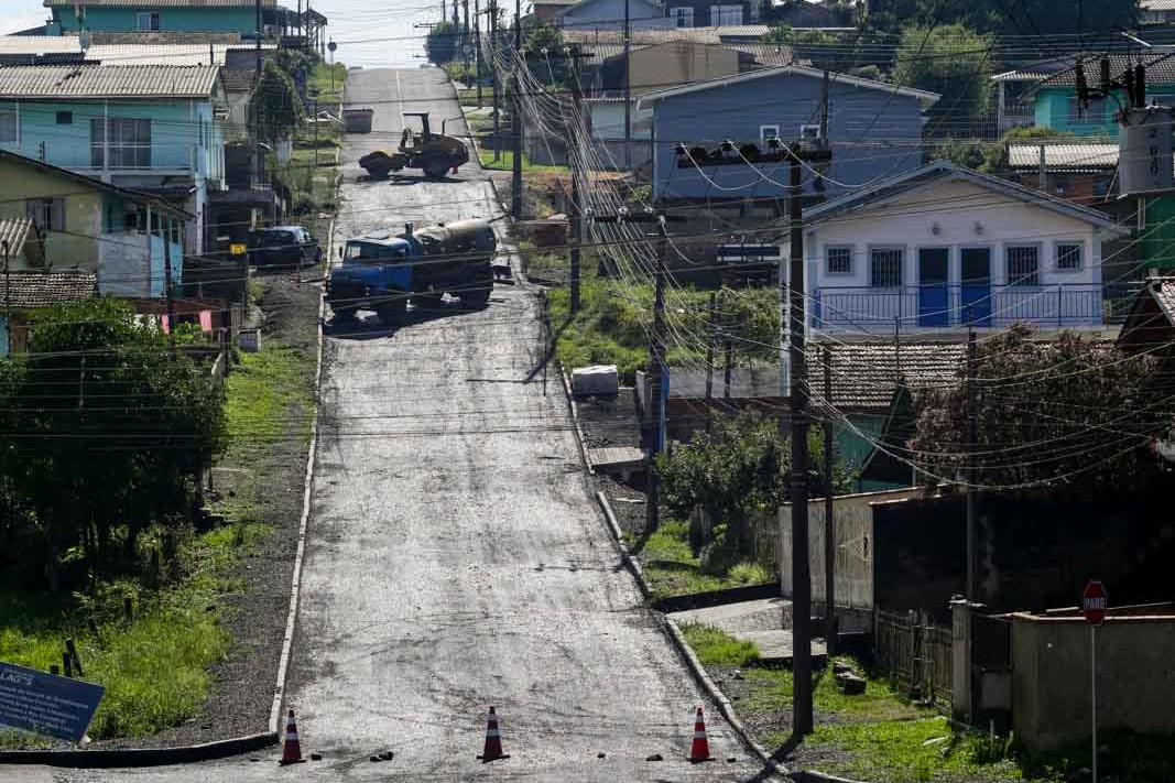 Prefeitura de Lages Prefeitura de Lages conclui 81,5% de obras antigas em vias do Município e acompanha de perto ruas restantes